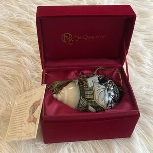 NE'Qwa ART "Oh come, all ye faithful Christmas ornament